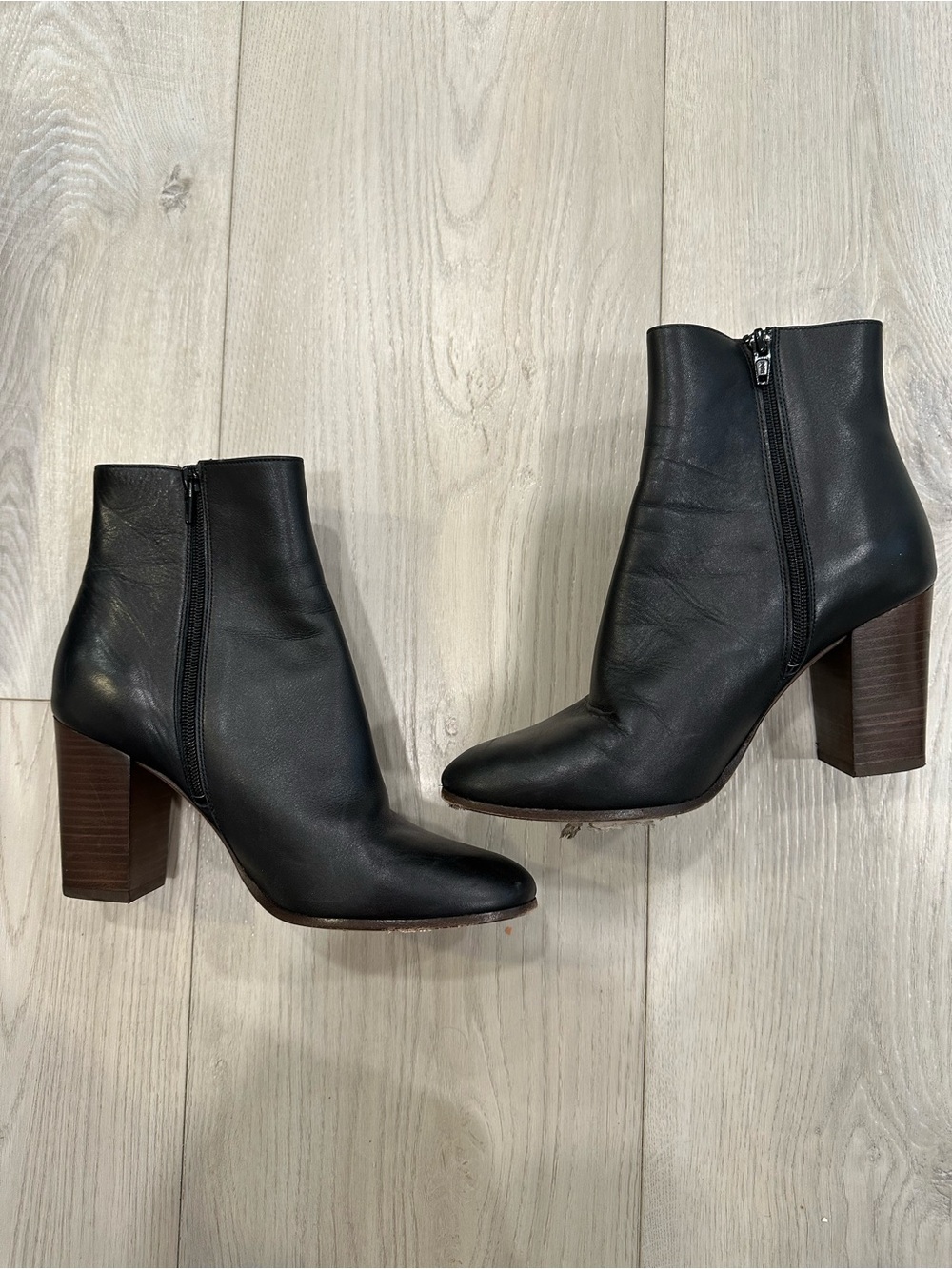 Maje Paris Black Leather Ankle Boots Block Heel Size 39 w/ Original Box
